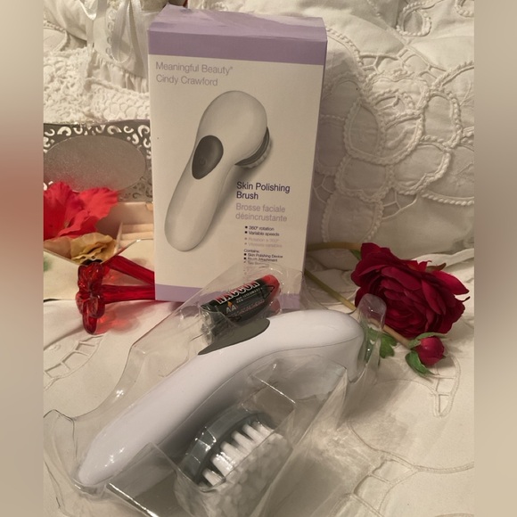 CINDY CRAWFORD MEANINGFUL BEAUTY SKIN POLISHING BRUSH, NEW IN BOX, NEVER USED - Picture 9 of 10
